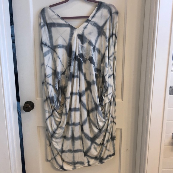 Laura Siegel Tunic Dress - Picture 2 of 4